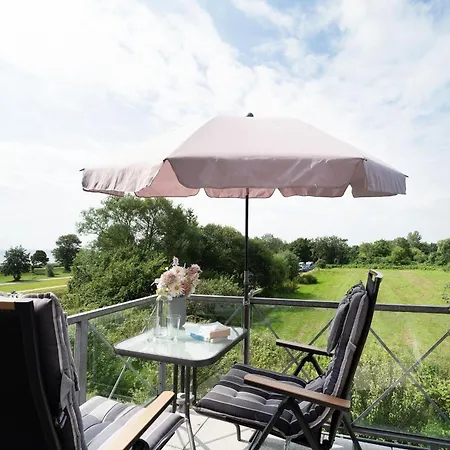 Seeigel Mit Balkon Im Kaiserhof 5 * Kellenhusen