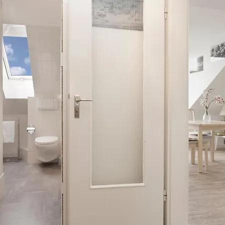 Apartment Seeigel Mit Balkon Im Kaiserhof 5 Kellenhusen